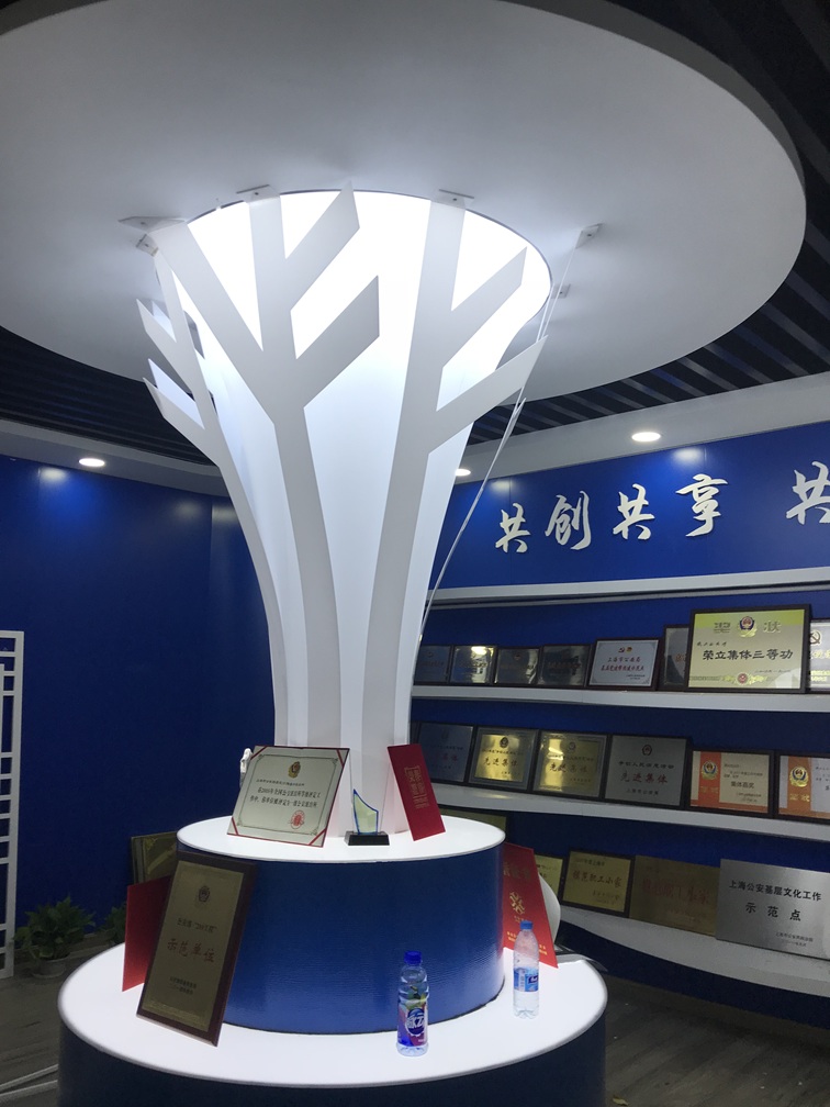现代简约厨房